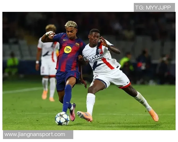 FC26年度蓝球员候选名单公布亚马尔拉菲中场入选梅西C罗再度争夺荣誉