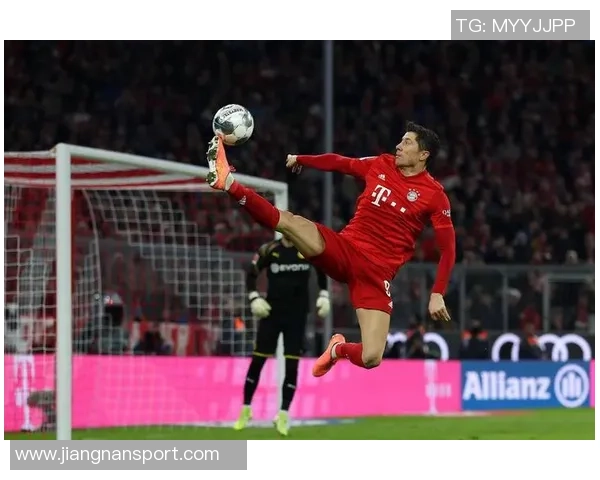 博涅克称赞泽林斯基成熟度提升只需停球便能轻松过人对手