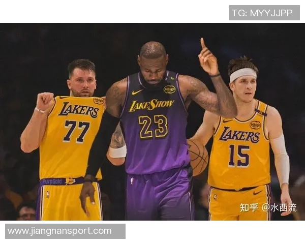 湖人应依靠年轻球员与东契奇和里夫斯搭档而非依赖41岁詹姆斯