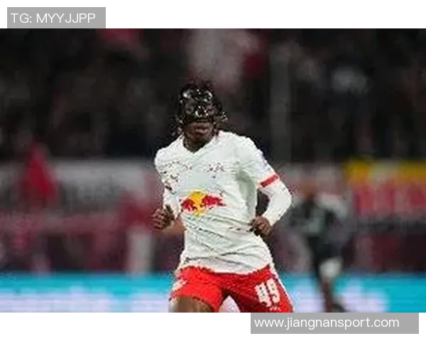 英媒报道曼联利物浦争抢扬迪奥曼德莱比锡标价接近1亿欧元