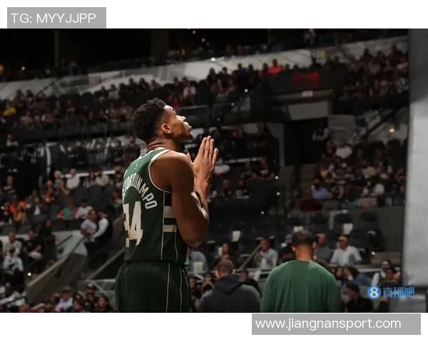 字母哥开局惊艳表现场均36分14板助攻数据令人瞩目